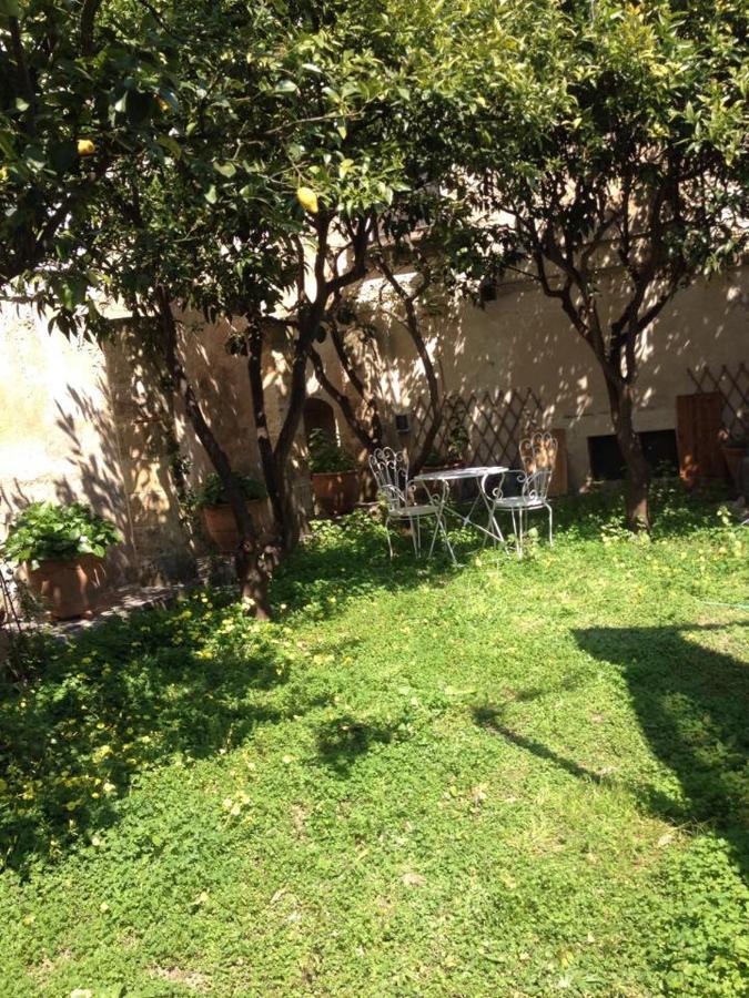 Il Giardino Bed and Breakfast Grottaglie Εξωτερικό φωτογραφία